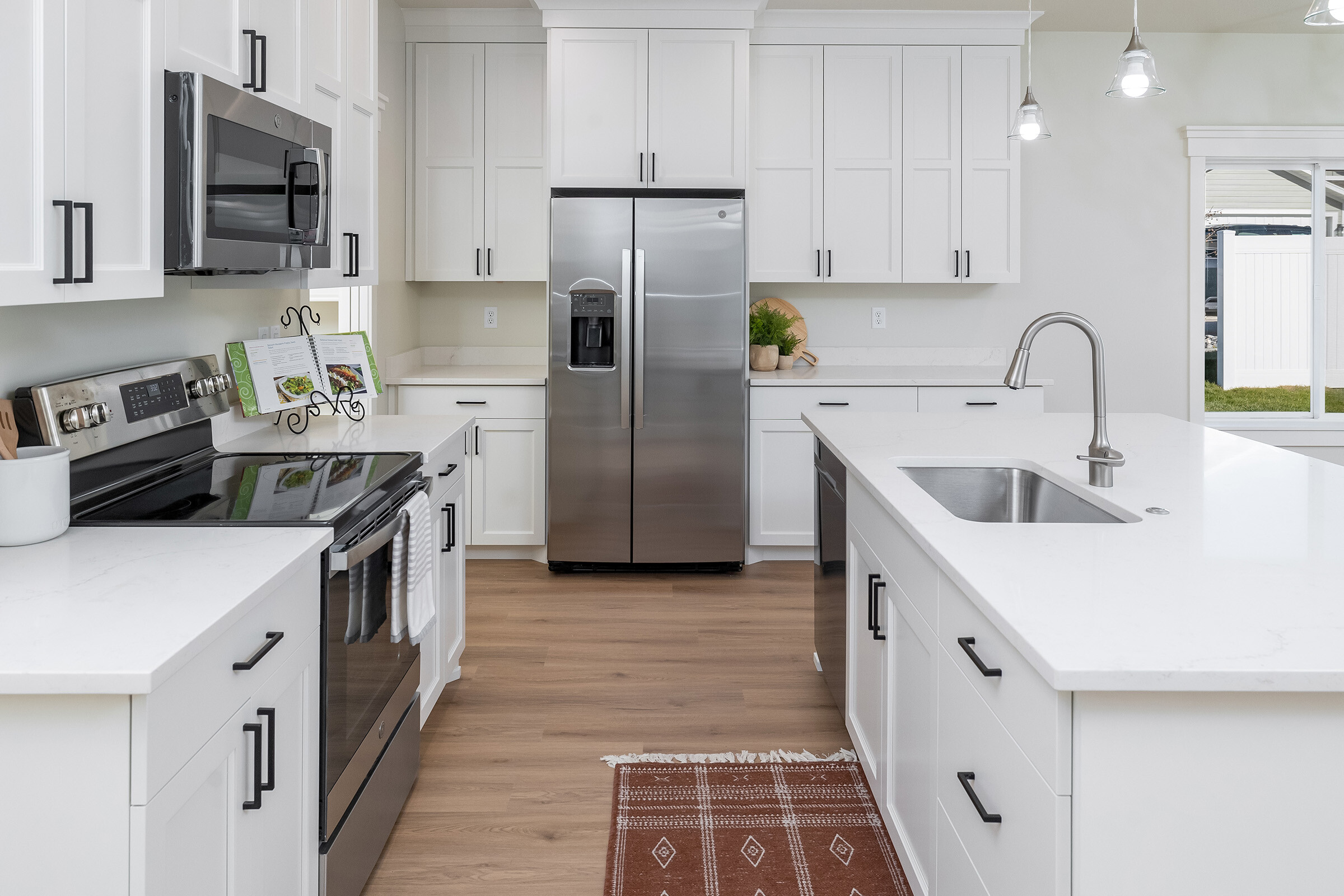 Interior_Spruce-Spec_15-Kitchen_DMD_5212